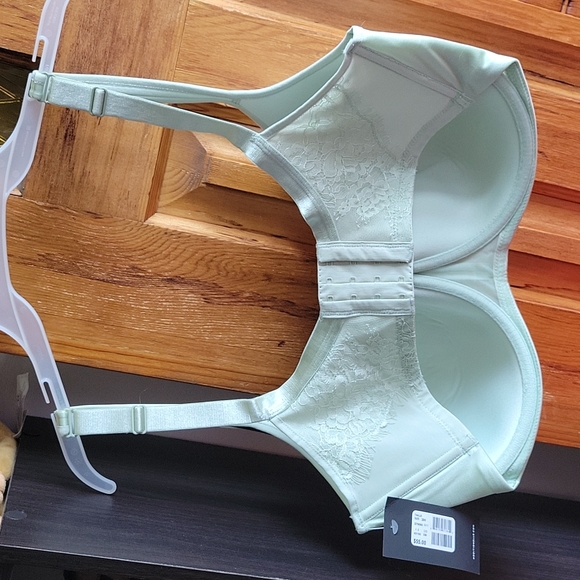 Mint Green Contour T-shirt bra - Picture 2 of 3